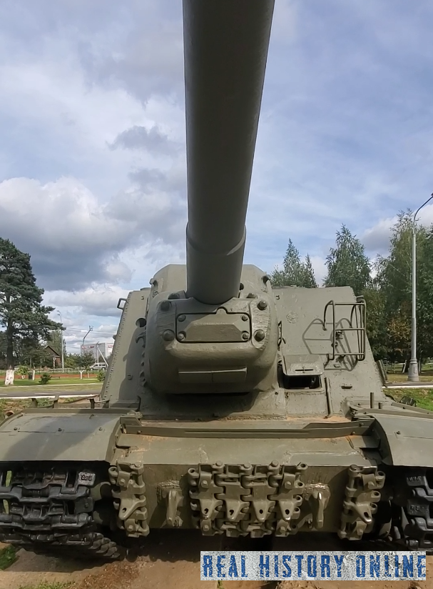 ISU 152 Cannon